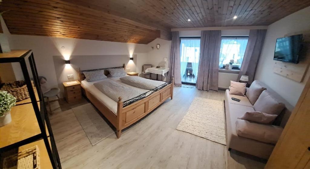 Gaestehaus Poeppl Unterwössen Extérieur photo