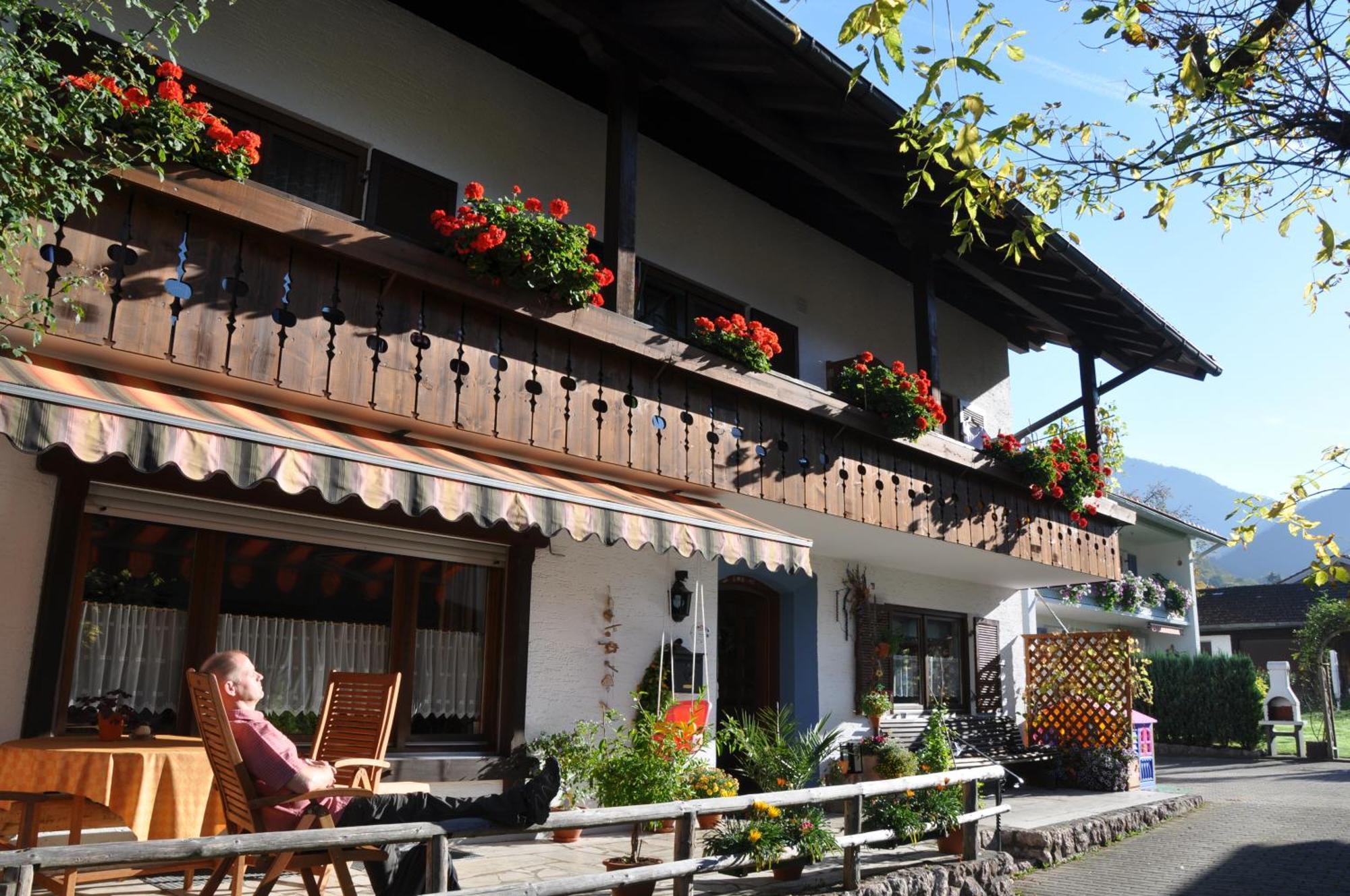 Gaestehaus Poeppl Unterwössen Extérieur photo